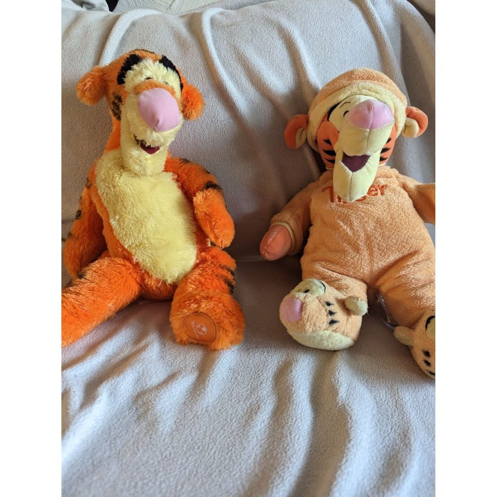 Lot of two Tigger Plush Disney Store exclusives
